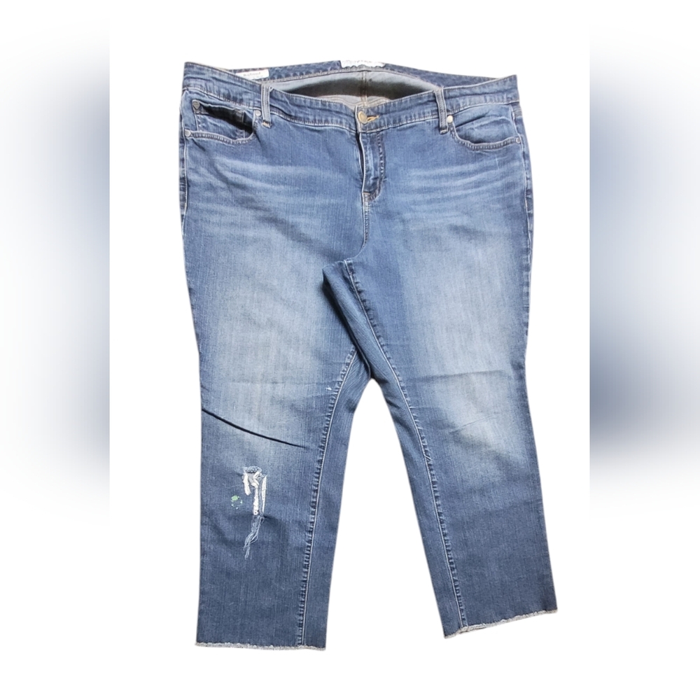 * Torrid size 22 boyfriend fit cropped raw hem med blue wash denim jean